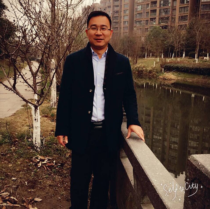 夢想因奮斗而耀眼 &mdash;&mdash; 記明日控股進出口事業部童會