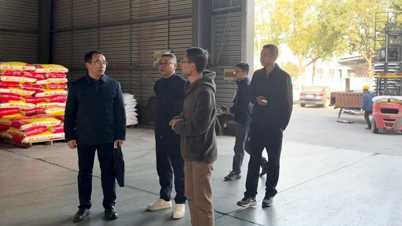 省發改委、省供銷社領導赴惠多利檢查指導化肥儲備工作